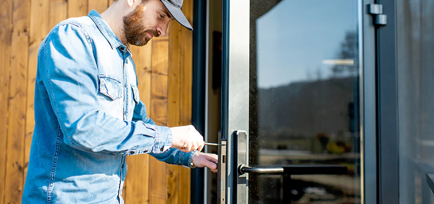 Frameless Glass Storefront Door Locks Replacement in Stapleton, NY