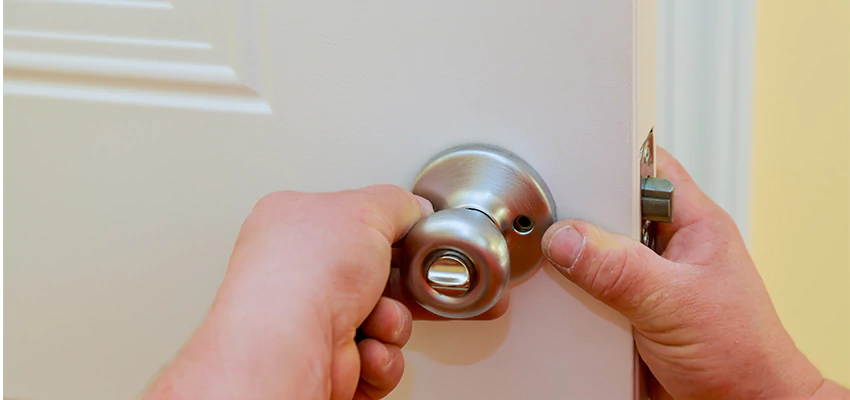 After-hours Locksmith For Lock And Key Installation in Stapleton, New York