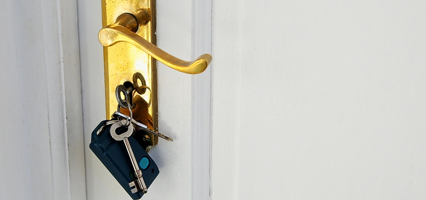 Broken Door Key Extraction in Stapleton, New York