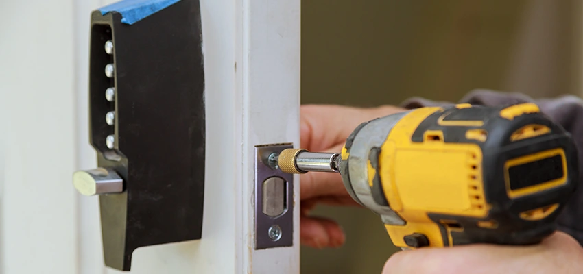 Eviction Locksmith For Key Duplication in Stapleton, NY